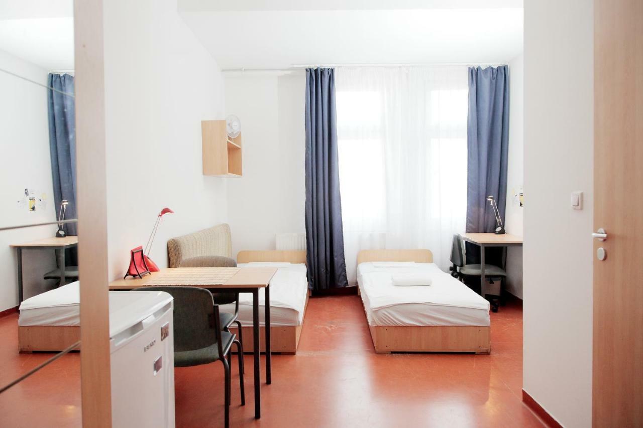 Pop Up - Downtown Hostal